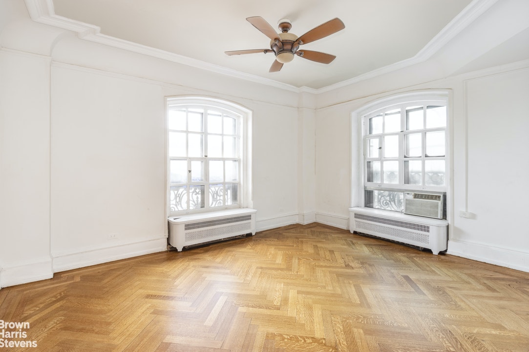 Photo 1 of 2109 Broadway 14131, Upper West Side, NYC, $3,500, Web #: 20354474