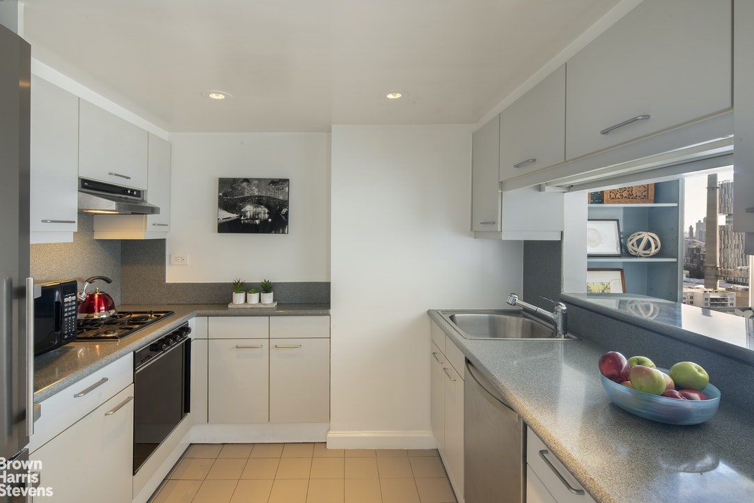 404 East 79th Street, #29G/H