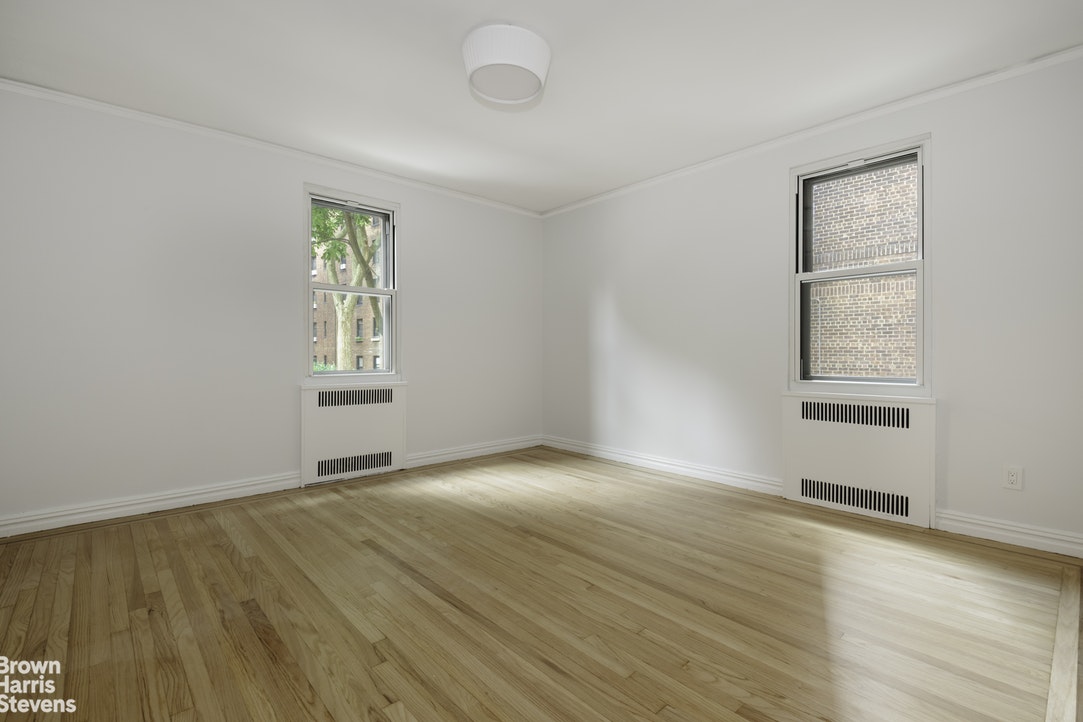 Photo 11 of 50 Park Terrace East 3D/E, Fort NYC, 910,000, 