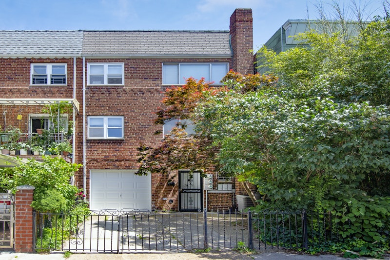 34 -29 32ND STREET