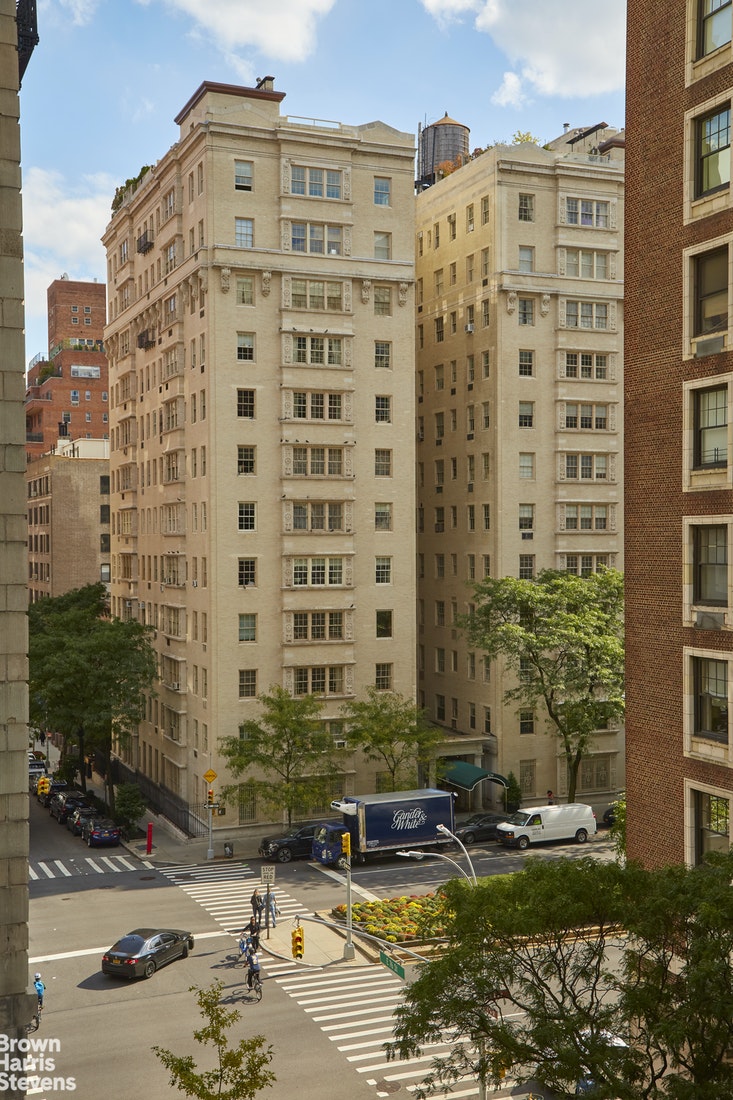 Photo 6 of 65 East 76th Street 7C, Upper East Side, NYC, $999,999, Web ...