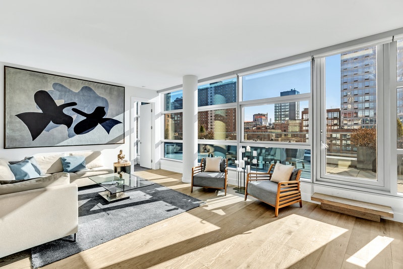447 WEST 18TH STREET