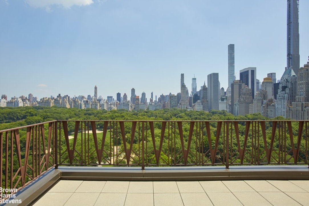 Photo 1 of 25 Central Park West 19Q, Upper West Side, NYC, $25,000, Web #: 20485842