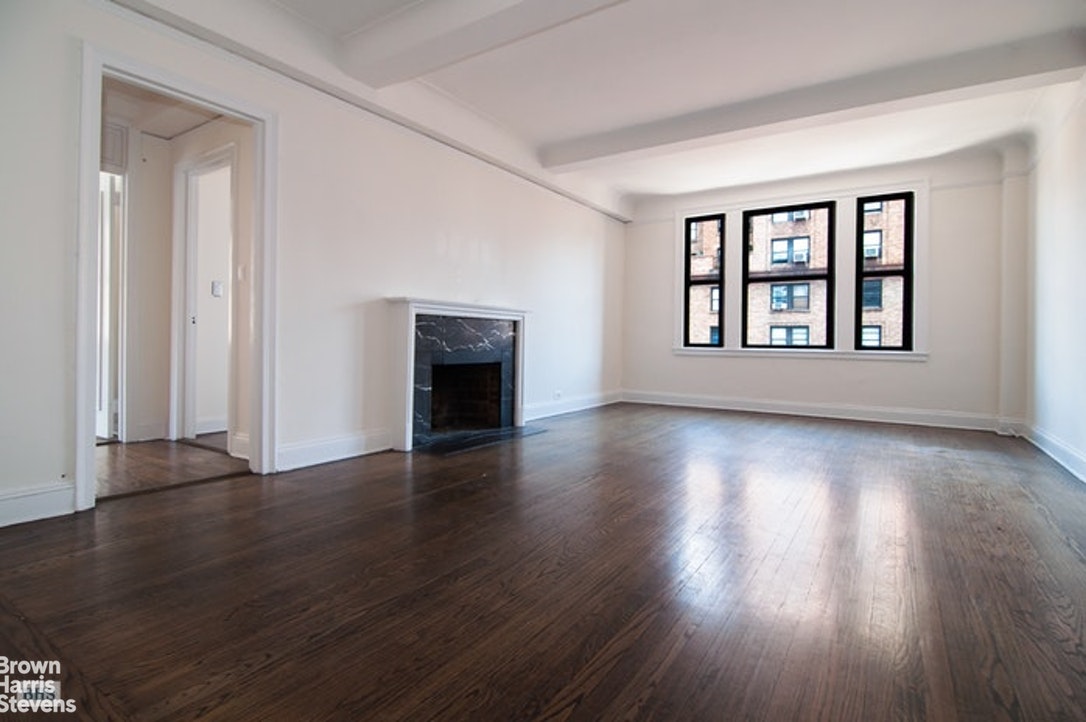 Photo 1 of 440 West 34th Street 16C, Midtown West, NYC, $3,666, Web #: 20555190