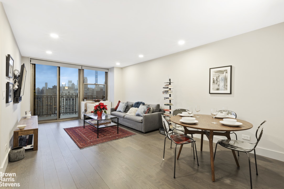 Photo 1 of 301 East 79th Street 37L, Upper East Side, NYC, $1,190,000, Web #: 20600672