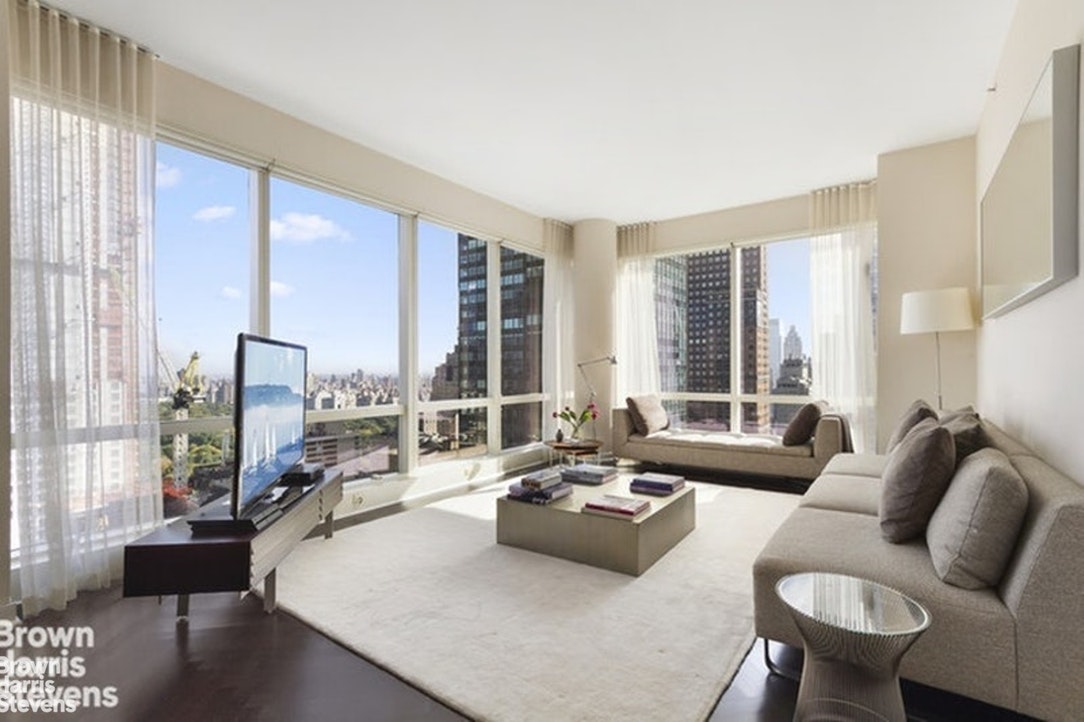 Photo 1 of 230 West 56th Street 51A, Midtown West, NYC, $3,200,000, Web #: 20683566