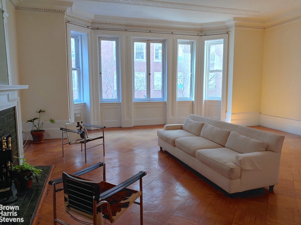 Photo 1 of 7 East 88th Street 3A, Upper East Side, NYC, $3,200, Web #: 20701178