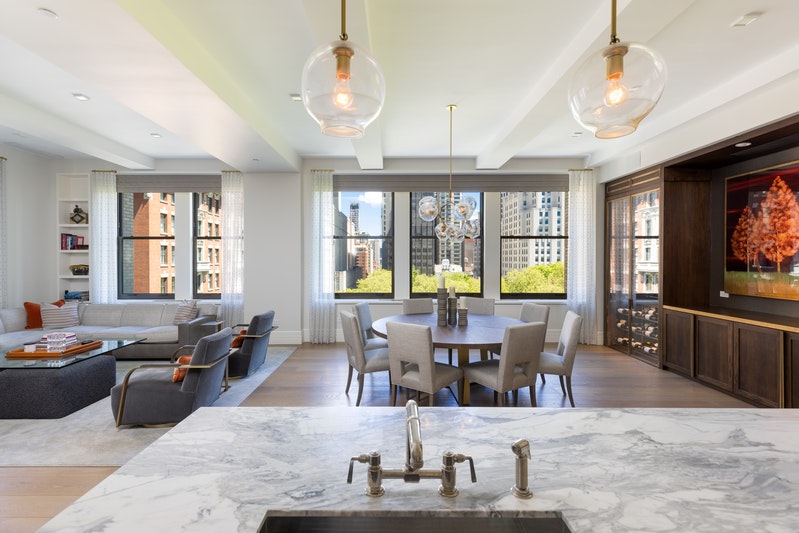 212 FIFTH AVENUE 8A