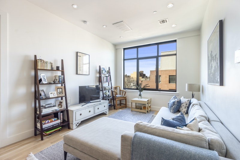 224 Clifton Place 4C