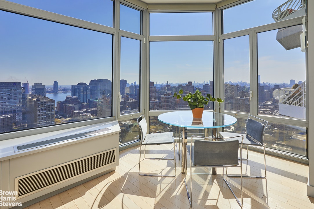 Photo 1 of 200 East 32nd Street 27A, Midtown East, NYC, $975,000, Web #: 20748016