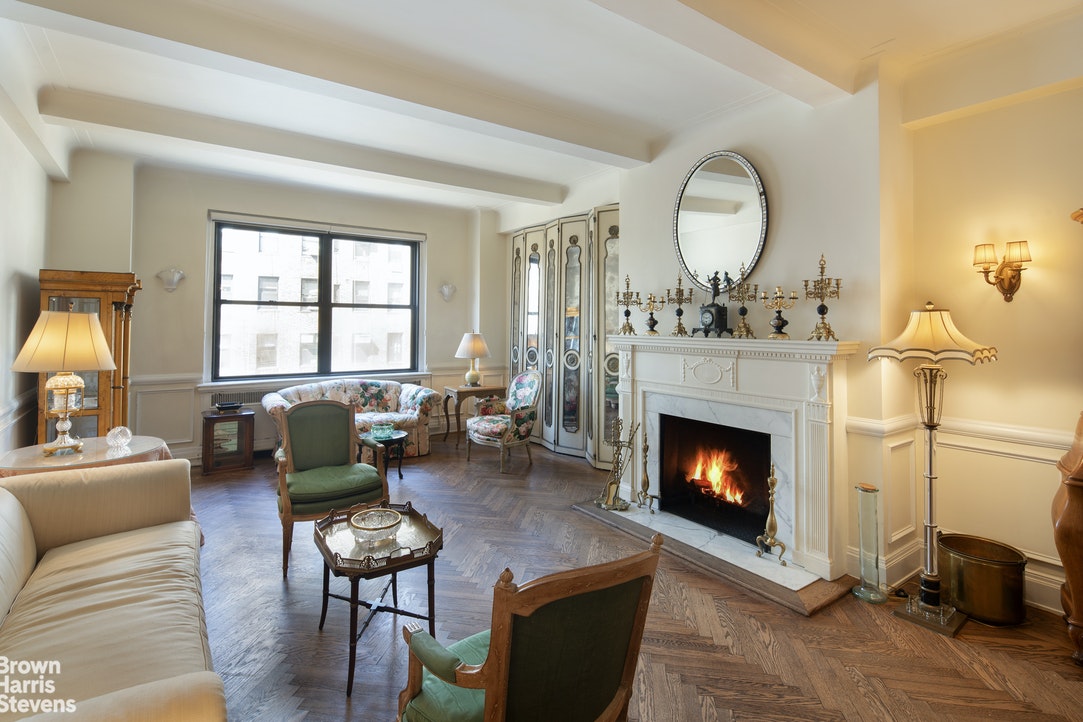 Photo 1 of 40 East 88th Street 9A, Upper East Side, NYC, $2,300,000, Web #: 20756788