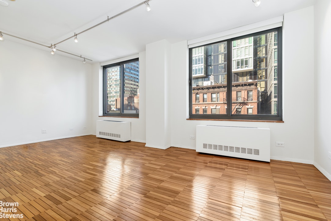 Photo 1 of 300 East 85th Street 505, Upper East Side, NYC, $629,000, Web #: 20777781