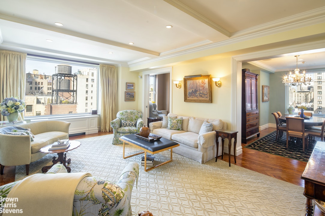 Photo 1 of 1120 Park Avenue 11F, Upper East Side, NYC, $1,895,000, Web #: 20786275
