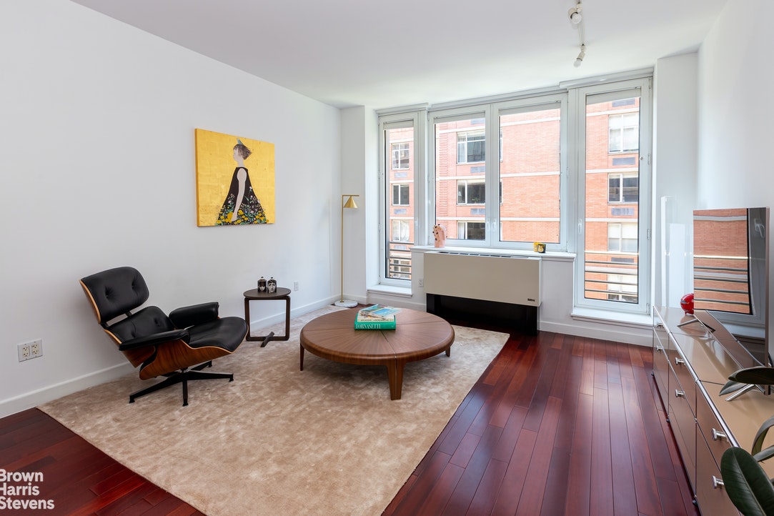 Photo 1 of 125 West 21st Street 8A, Greenwich Village/Chelsea, NYC, $2,600,000, Web #: 20856884