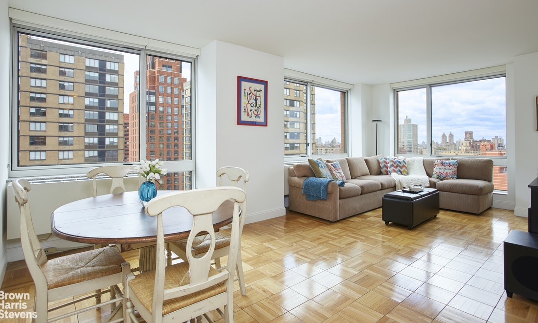 Photo 1 of 215 East 96th Street 29H, Upper East Side, NYC, $1,175,000, Web #: 20869698