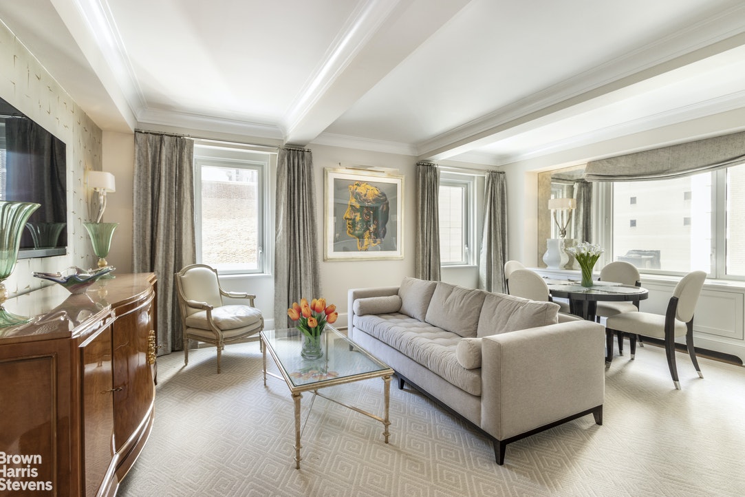 Photo 1 of 530 Park Avenue 9H, Upper East Side, NYC, $1,999,999, Web #: 20901567