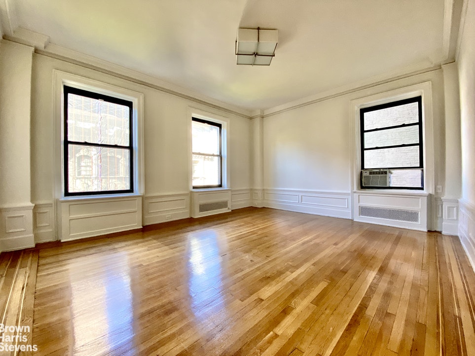 Photo 1 of 1100 Madison Avenue 4L, Upper East Side, NYC, $4,000, Web #: 20997947