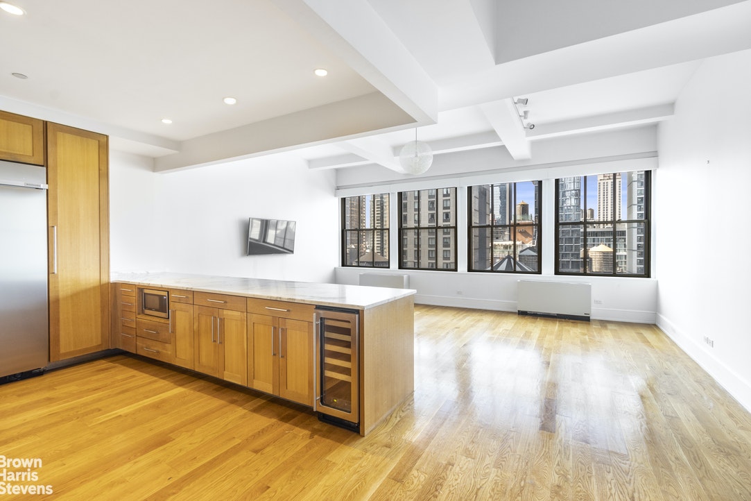 Photo 1 of 130 West 30th Street 17B, Midtown South, NYC, $11,250, Web #: 21212608