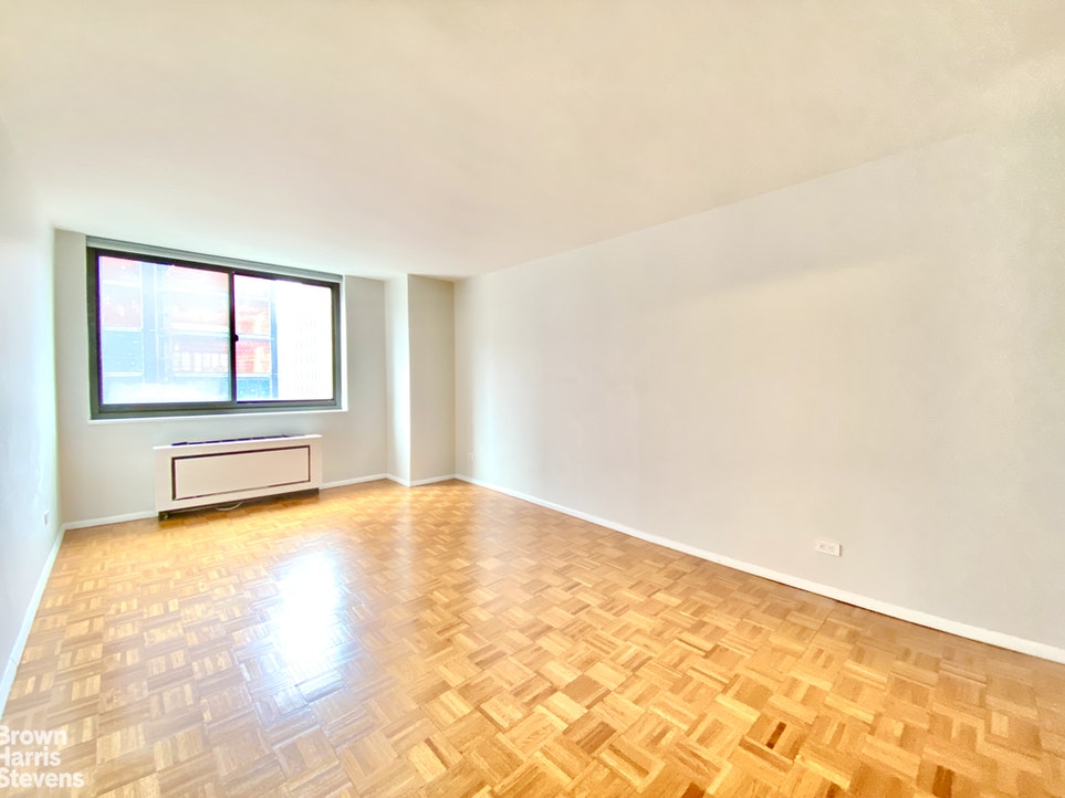 Photo 1 of 275 West 96th Street 11G, Upper West Side, NYC, $5,000, Web #: 21224819
