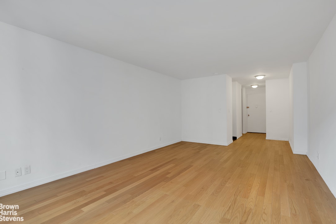 Photo 1 of 7 East 14th Street 1425, East Village, NYC, $495,000, Web #: 21262577