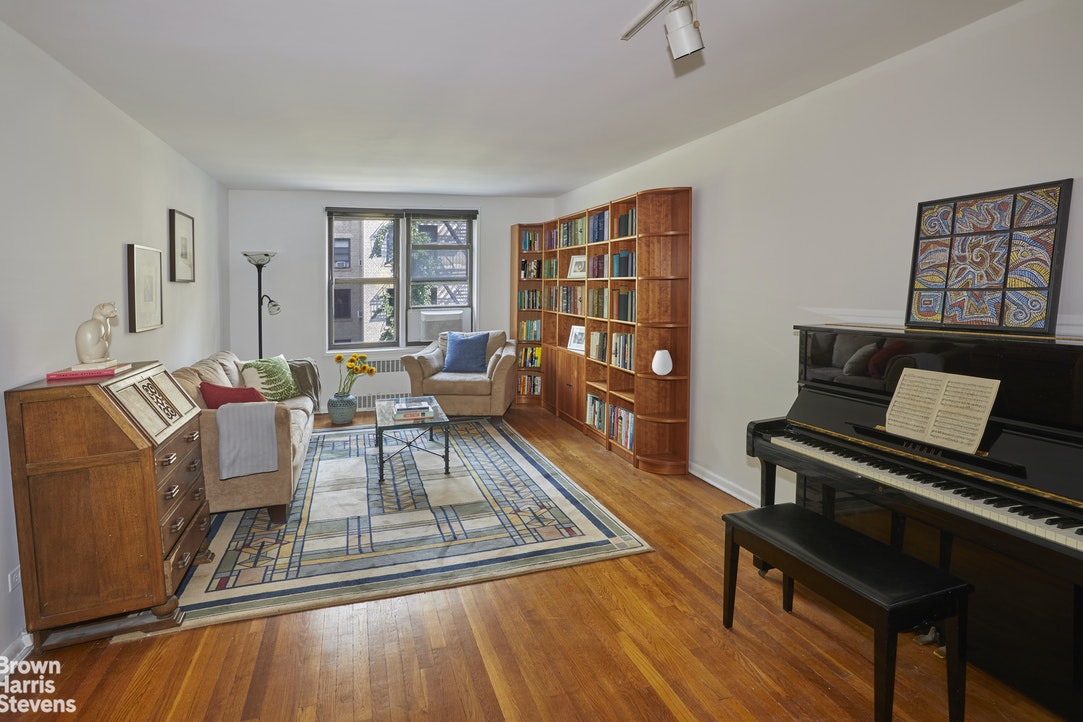 Photo 1 of 330 East 80th Street 4G, Upper East Side, NYC, $536,000, Web #: 21313046