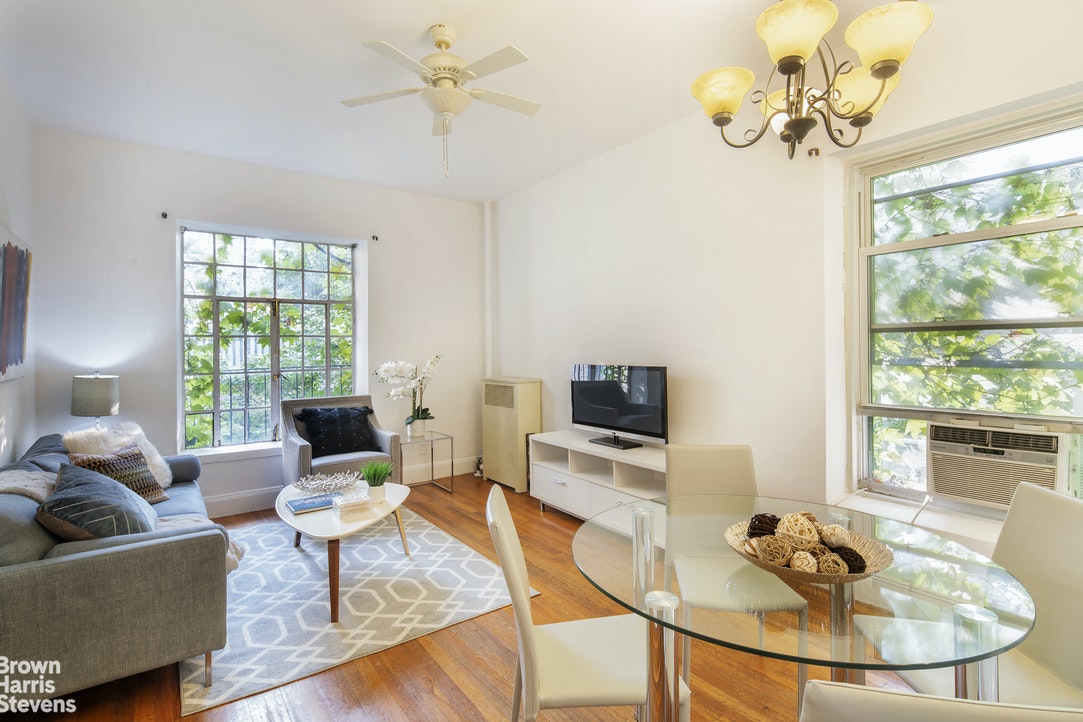 Photo 1 of 68 East 93rd Street 4R, Upper East Side, NYC, $742,500, Web #: 21314776