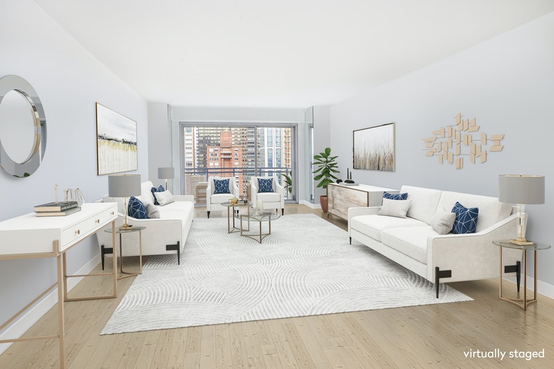 Real Estate Agent Elaine Clayman Brown Harris Stevens Luxury Real