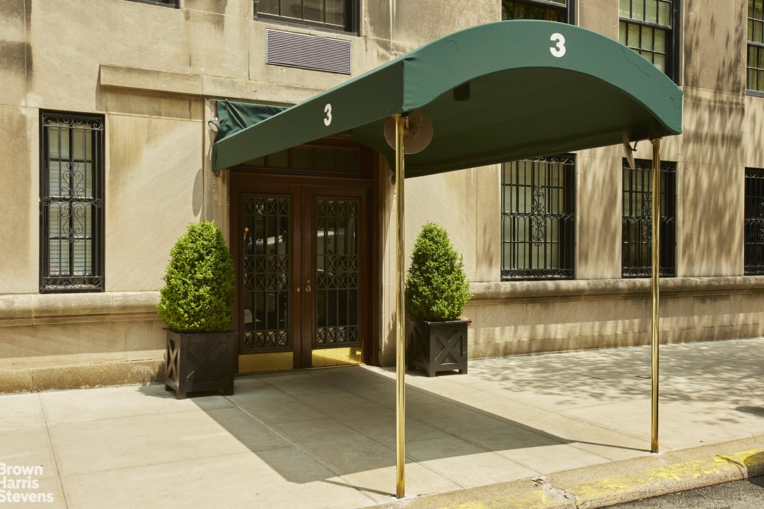 3 East 77th Street 9A Upper East Side New York, NY 10075