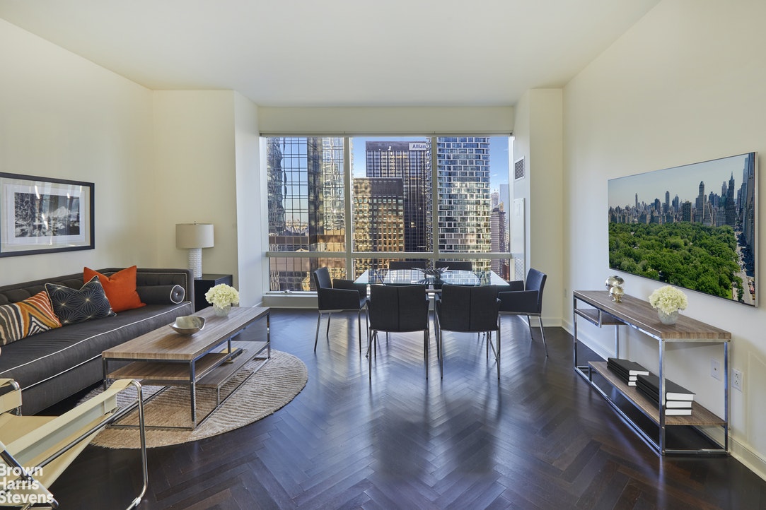 Photo 1 of 230 West 56th Street 50D, Midtown West, NYC, $5,700, Web #: 21462592