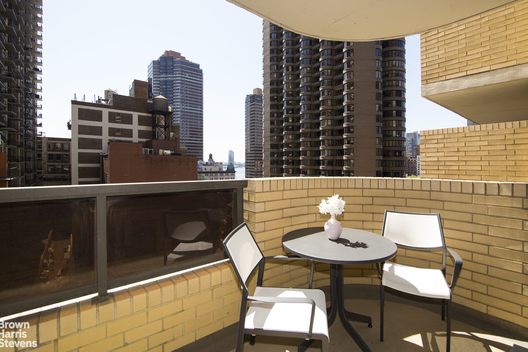 Photo 1 of 311 East 38th Street, Midtown East, NYC, $2,895, Web #: 21505192