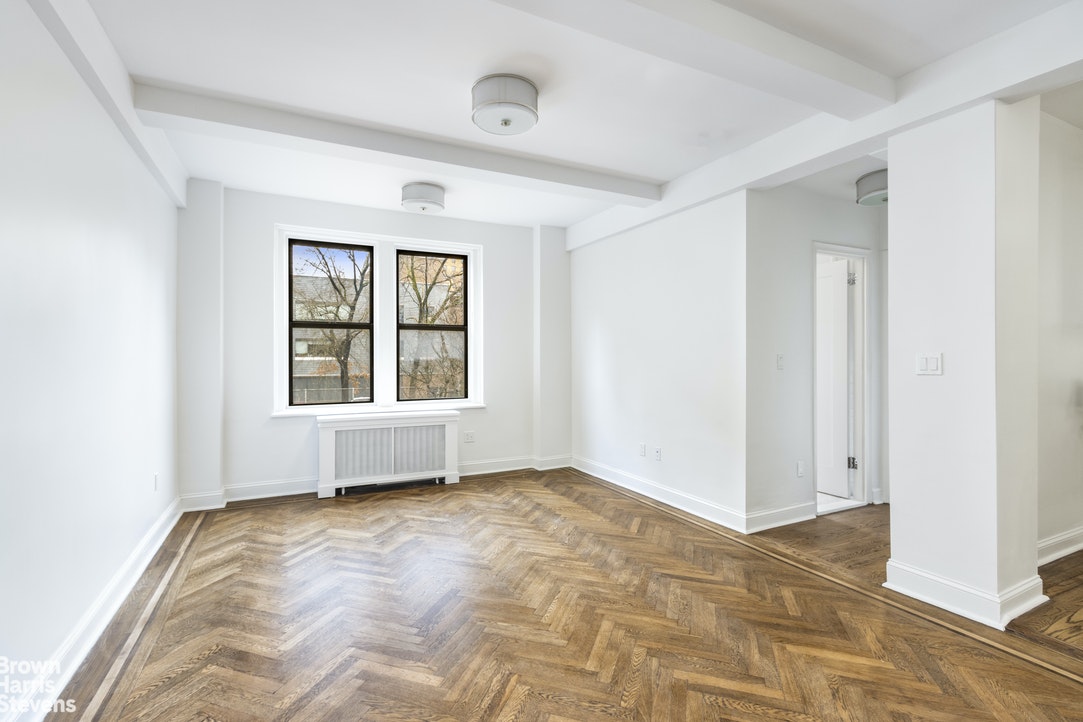 Photo 1 of 134 West 93rd Street, Upper West Side, NYC, $3,800, Web #: 21517070