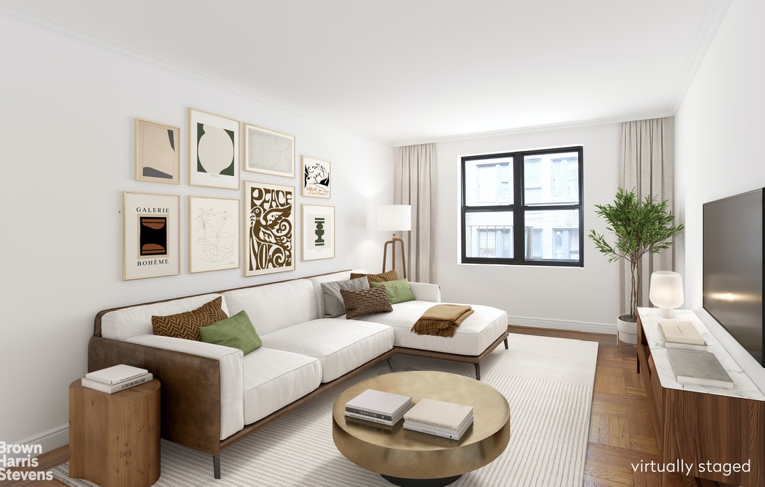 Photo 1 of 300 West 72nd Street 2B, Upper West Side, NYC, $670,000, Web #: 21552341