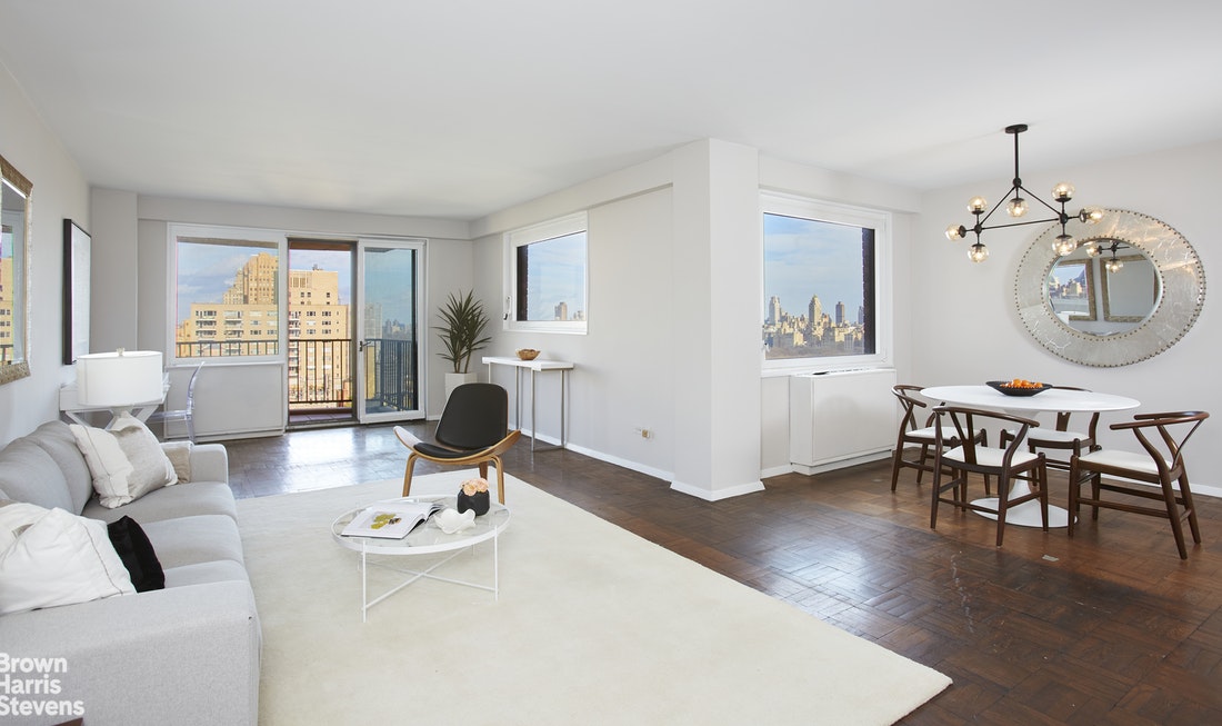 Photo 1 of 10 West 66th Street 25B, Upper West Side, NYC, $1,749,000, Web #: 21558527