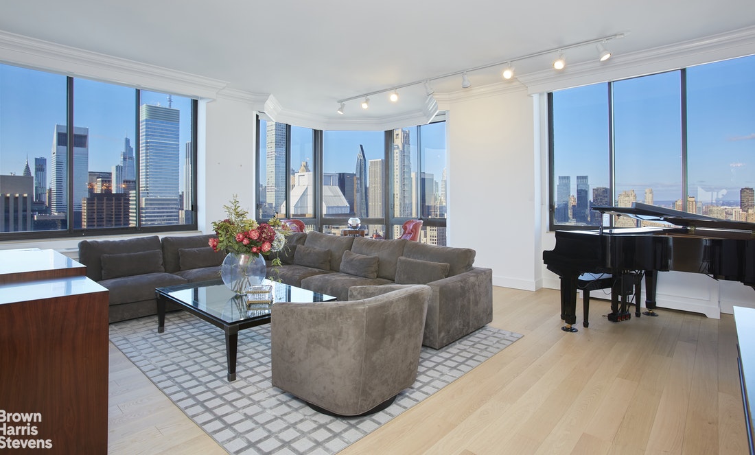 Photo 1 of 200 East 65th Street 43S, Upper East Side, NYC, $39,900, Web #: 21657538