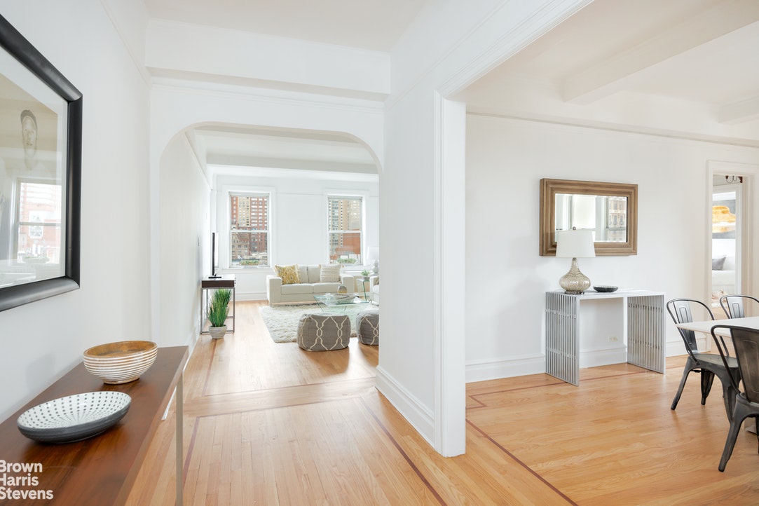 Photo 1 of 59 West 71st Street 9A, Upper West Side, NYC, $2,725,000, Web #: 21670324