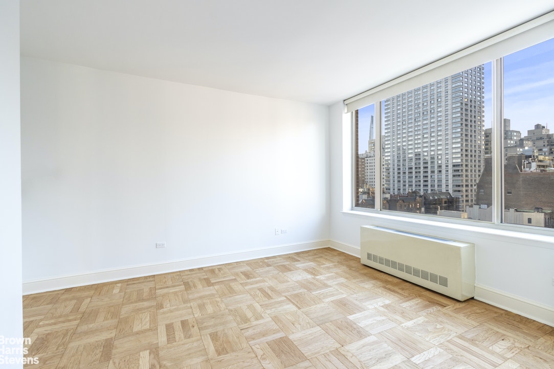 Photo 1 of 308 East 72nd Street 14A, Upper East Side, NYC, $12,000, Web #: 21670848