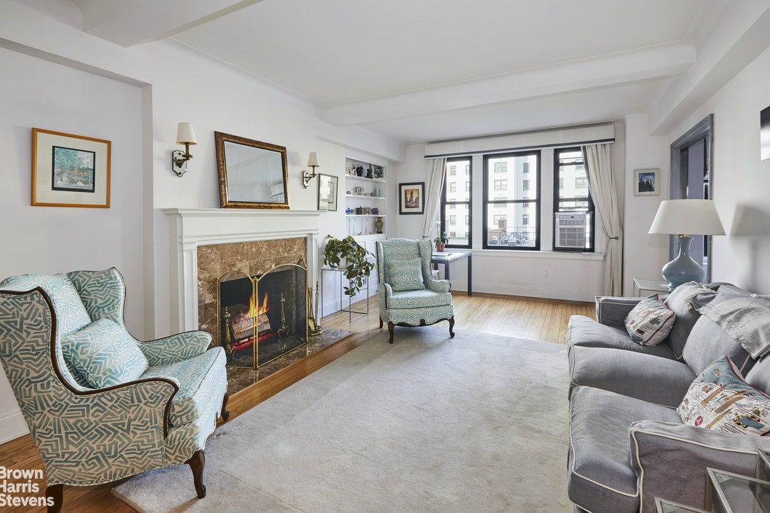 Photo 1 of 315 East 68th Street 7R, Upper East Side, NYC, $830,000, Web #: 21671893
