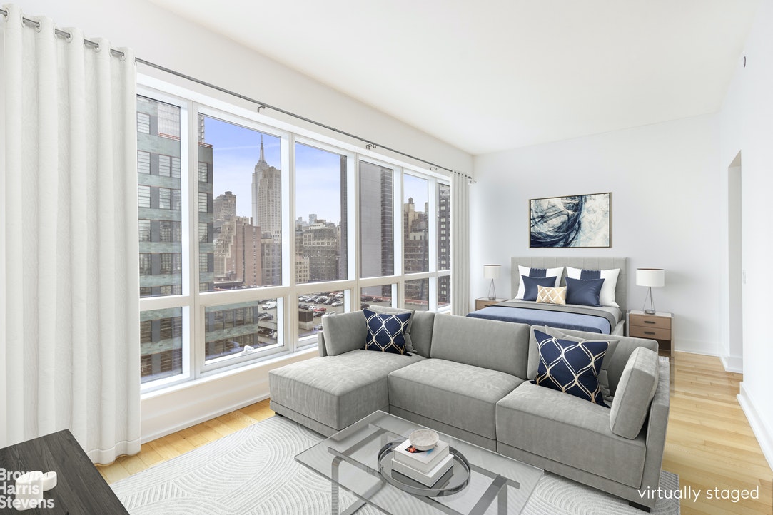 Photo 1 of 350 West 42nd Street 18I, Midtown West, NYC, $680,000, Web #: 21686979