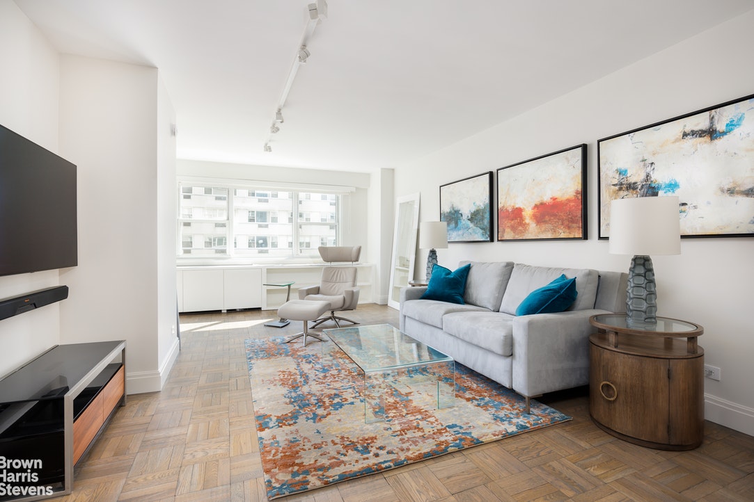 Photo 1 of 101 West 12th Street 9O, Greenwich Village/Chelsea, NYC, $820,000, Web #: 21692937