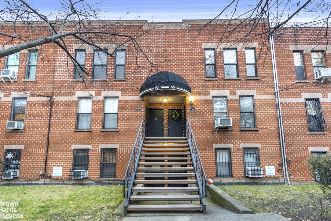 67 President Street, #19A2
