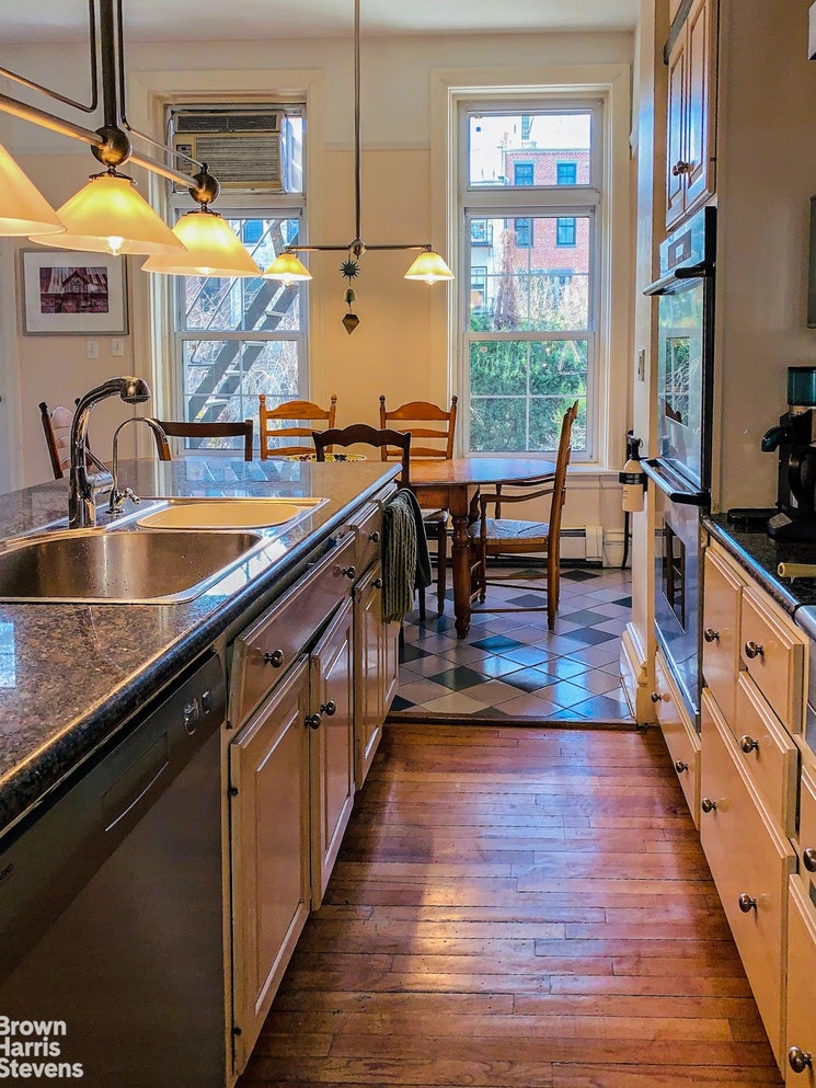 Photo 1 of 46 Tompkins Place, Brooklyn, New York, $8,750, Web #: 21743617