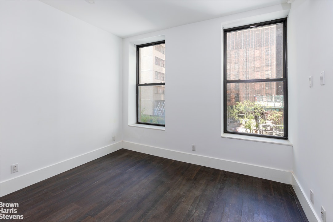 Photo 1 of 246 West 48th Street 2A, Midtown West, NYC, $3,800, Web #: 21751261