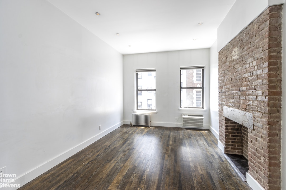 Photo 1 of 237 East 24th Street 4W, Midtown East, NYC, $3,200, Web #: 21790119