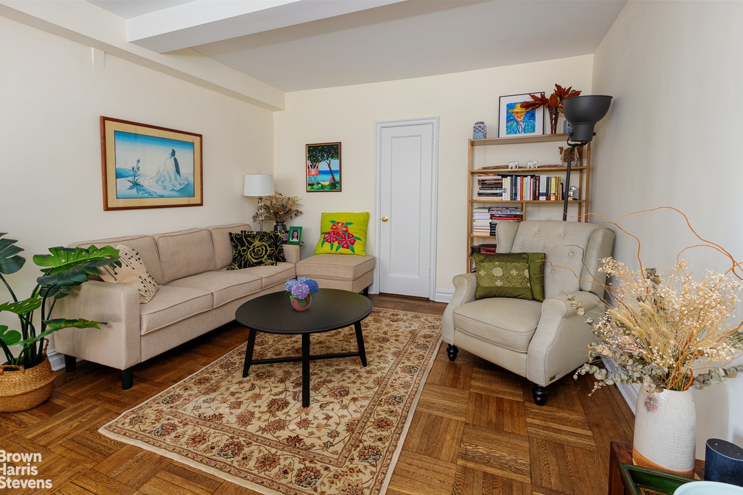 Photo 1 of 235 West End Avenue 16H, Upper West Side, NYC, $1,175,000, Web #: 21810696