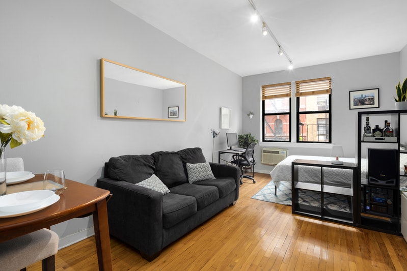 Property for Sale at 509 East 88th Street 2B, Upper East Side, Upper East Side, NYC - Bathrooms: 1 
Rooms: 2  - $325,000