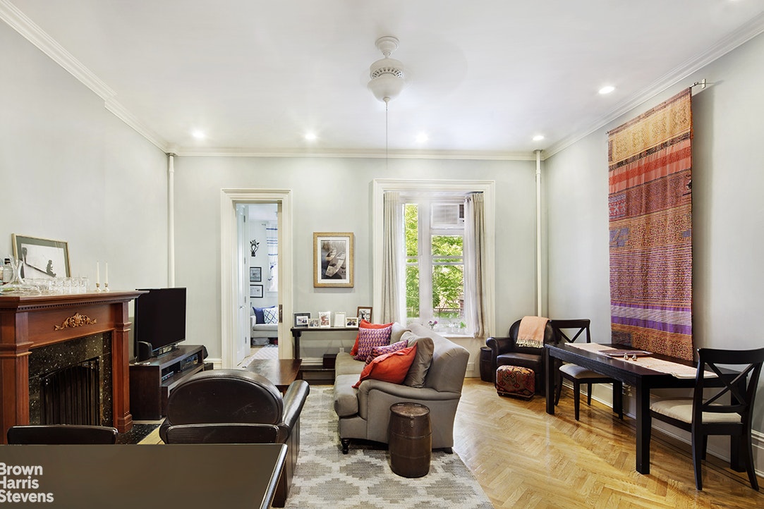 Photo 1 of 155 West 78th Street 2, Upper West Side, NYC, $6,195, Web #: 21839412