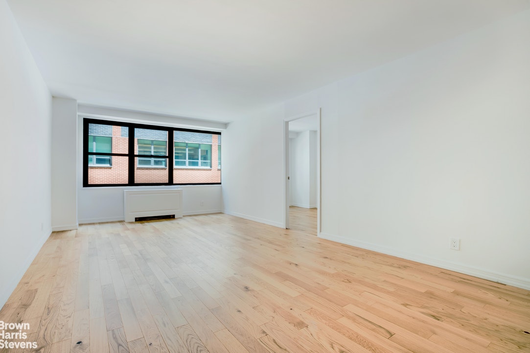 Photo 1 of 7 East 14th Street 429, East Village, NYC, $755,000, Web #: 21855411