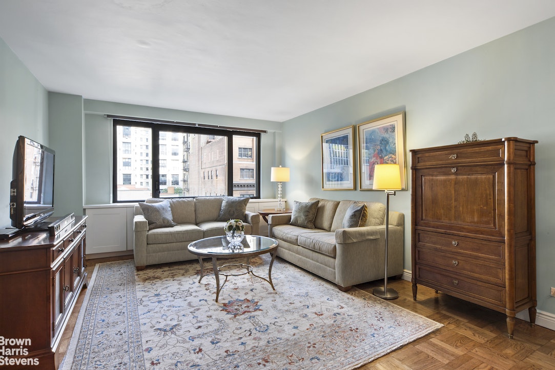 Photo 1 of 10 West 66th Street 8C, Upper West Side, NYC, $970,000, Web #: 21893121