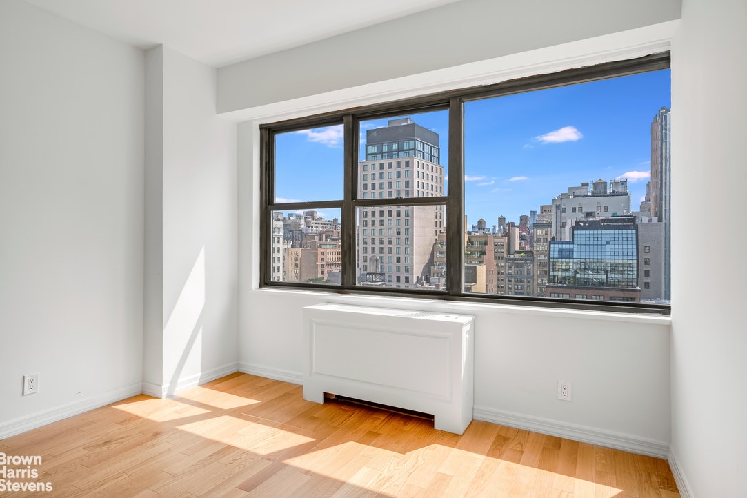 Photo 1 of 7 East 14th Street 1607, East Village, NYC, $895,500, Web #: 21957775