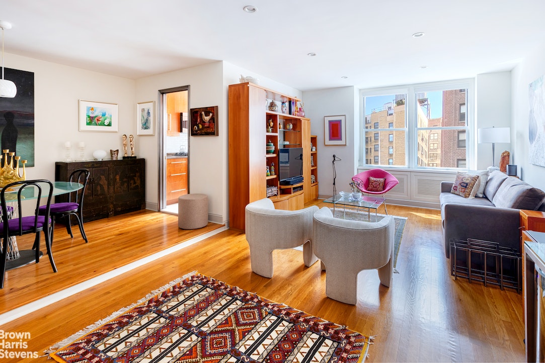 Photo 1 of 263 West End Avenue 9F, Upper West Side, NYC, $850,000, Web #: 22028496